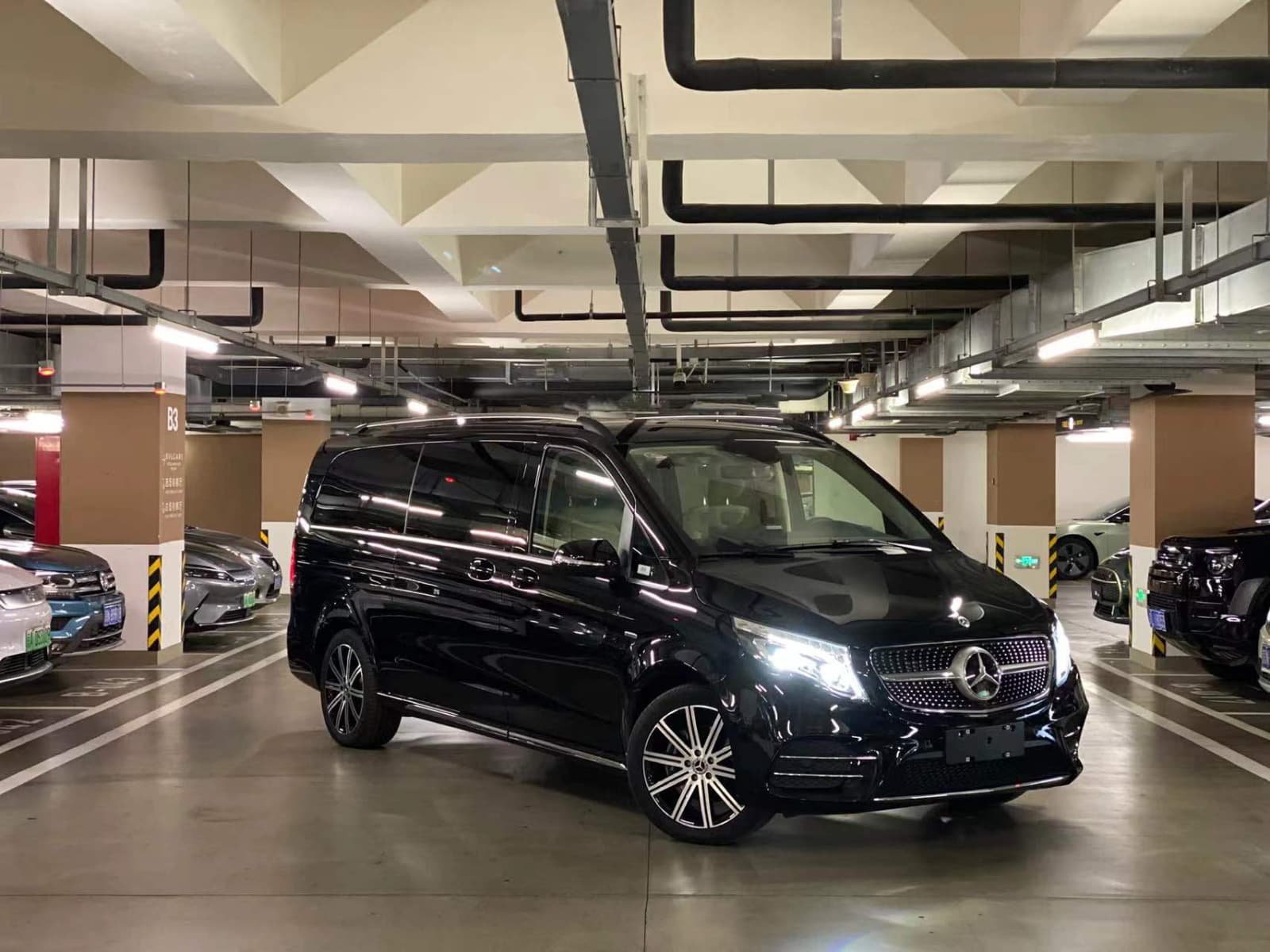 Mercedes-Benz V-Class